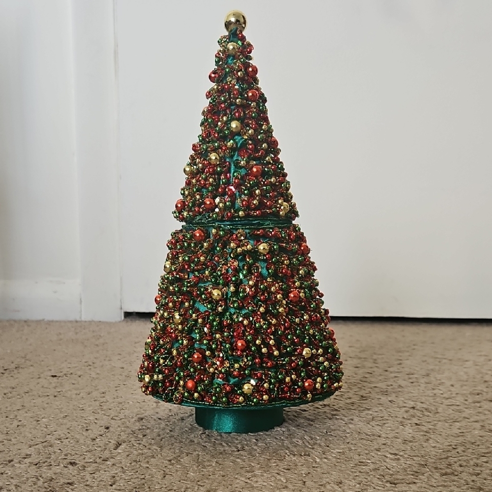 Beaded Holiday Tree Trinket Box